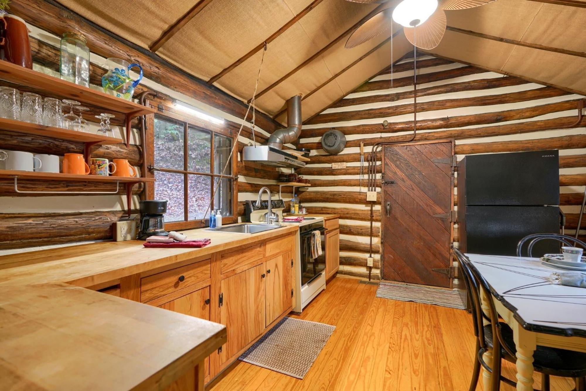 Russell Cabin Logan Kültér fotó